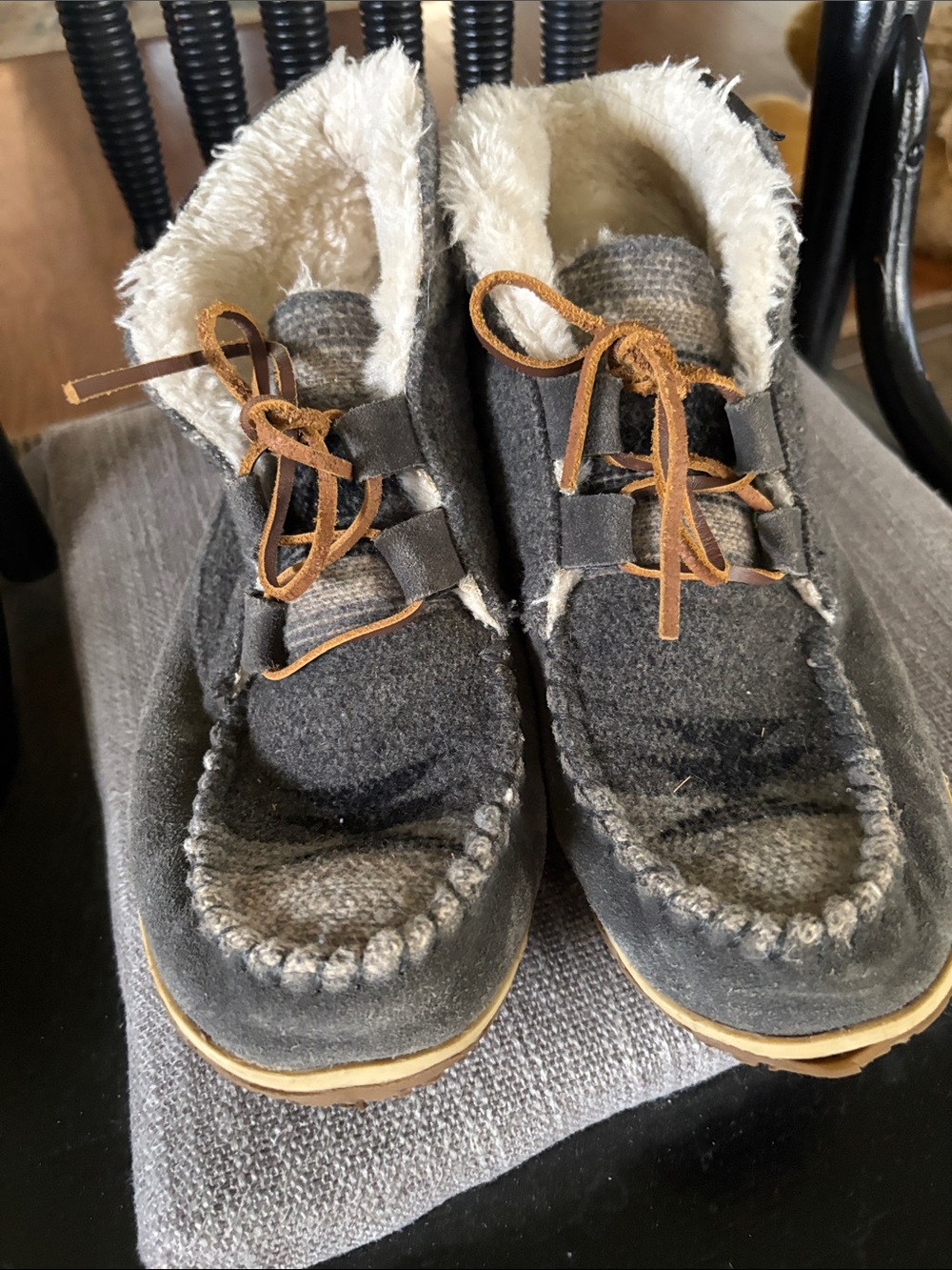 Minnetonka Gray Wool-Lined Moccasin Boots with Brown Laces
